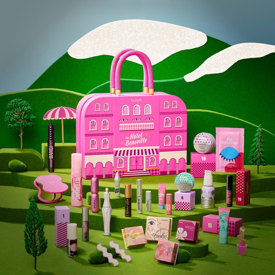 Contenu calendrier avent Benefit cosmetics 2026
